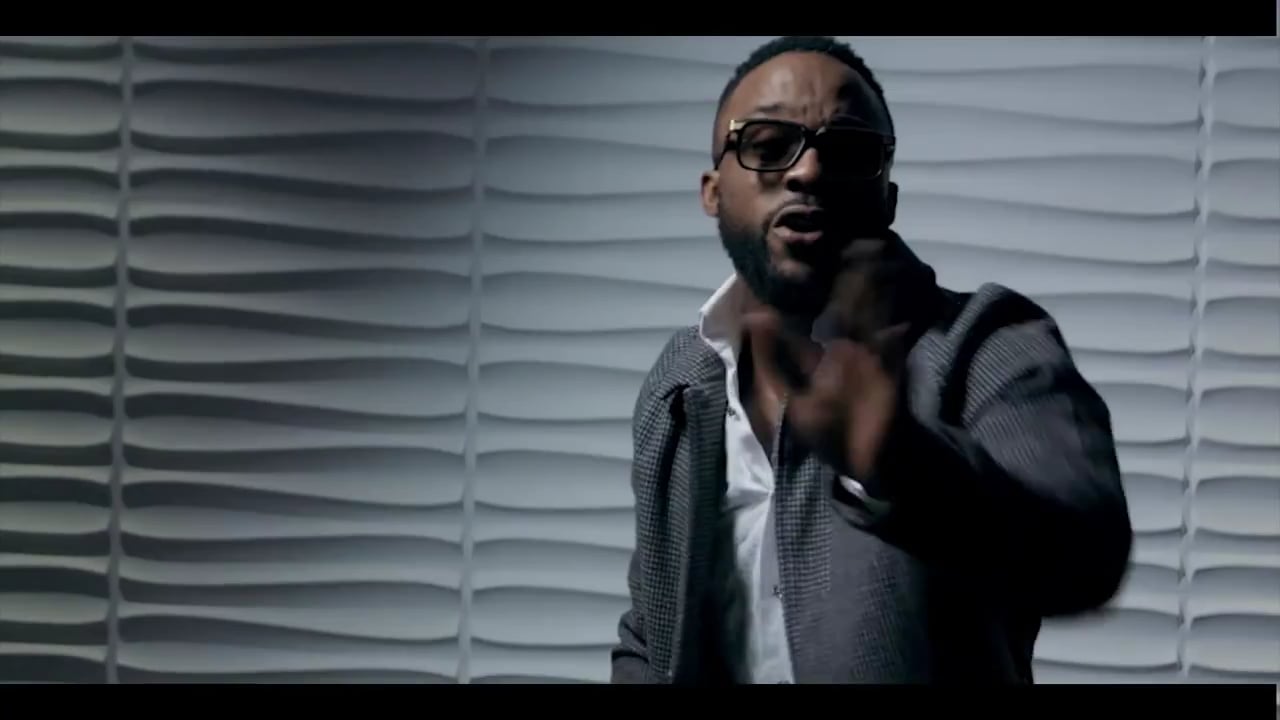 Iyanya – Applaudise