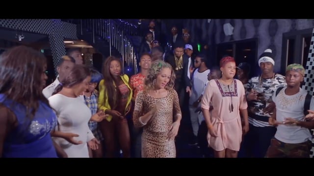 Safarel Obiang Ft. Serge Beynaud – Plotonayo
