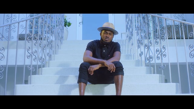Flavour feat. Phyno – Loose Guard