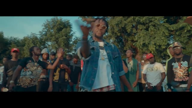 Kiff No Beat Ft. Sidiki Diabate – C’est pas pareil