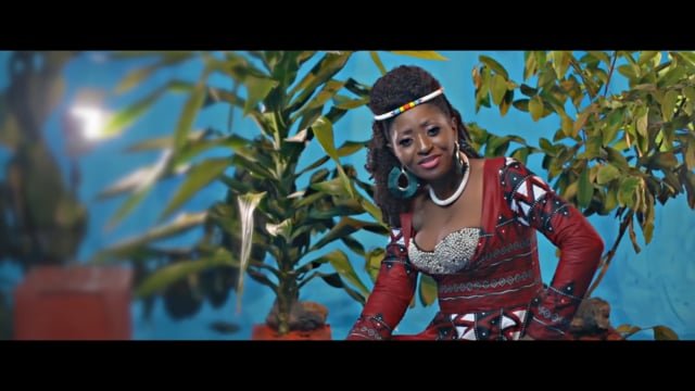 Chilli Wawaye Feat. Longue Longue – Hayo (remix)