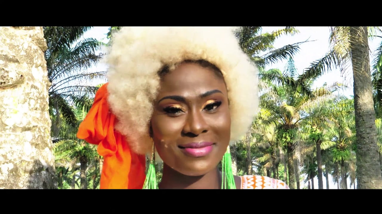 Queen Adjoba – Partagez