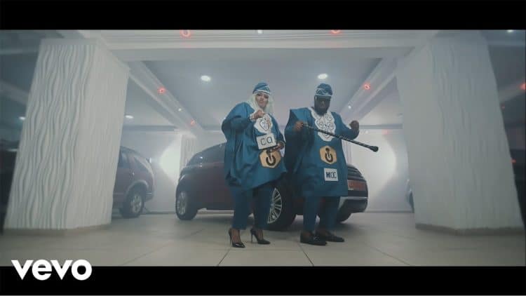 Ko-C Ft. Coco Argentée – Caleçon