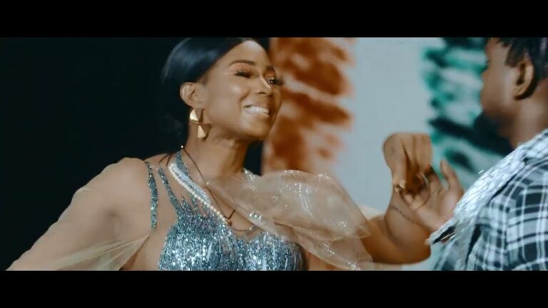 Bebi Philip Feat. Lady Ponce – Dinguélé