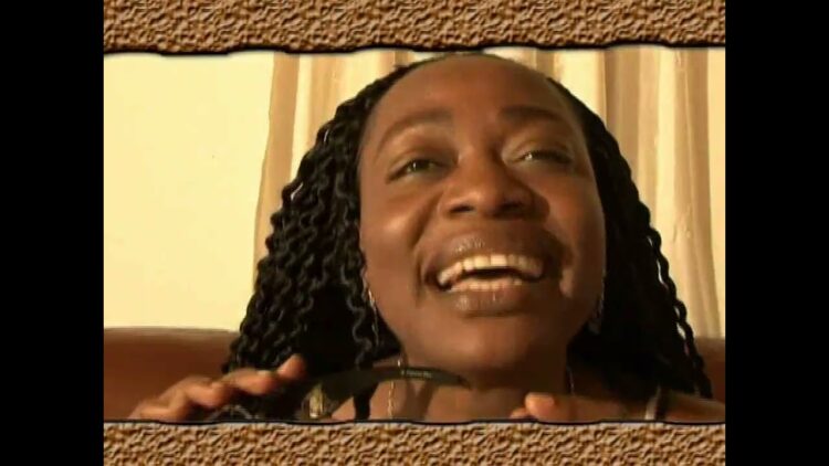 Majoie Ayi – A sens ouvert