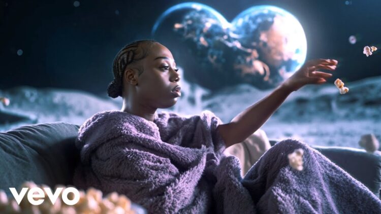 Sabrina – Alone