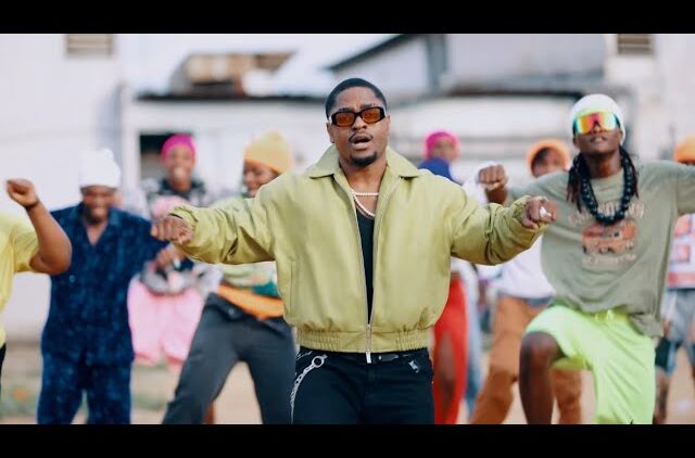 Bebi Philip – Taper Dedans (Danse)