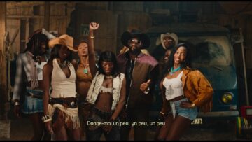 Fally Ipupa ft. @JoéDwètFilé – Doucement