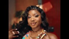 Sidiki Diabaté feat. Mia Guisse – Chocolat